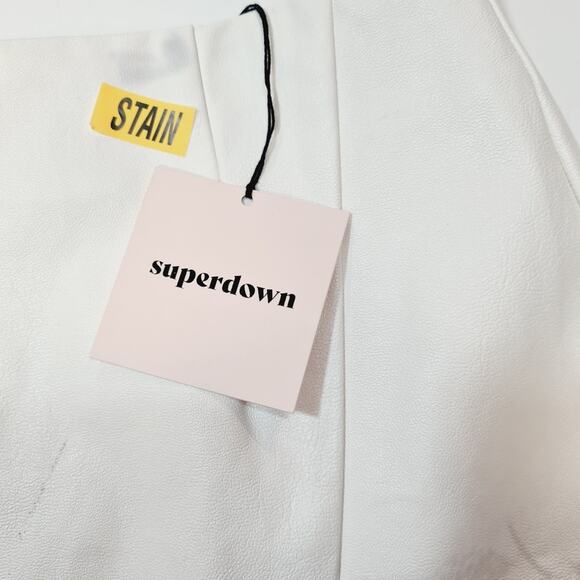 Superdown Trinity Faux Leather Skirt in White XS - Picture 12 of 12